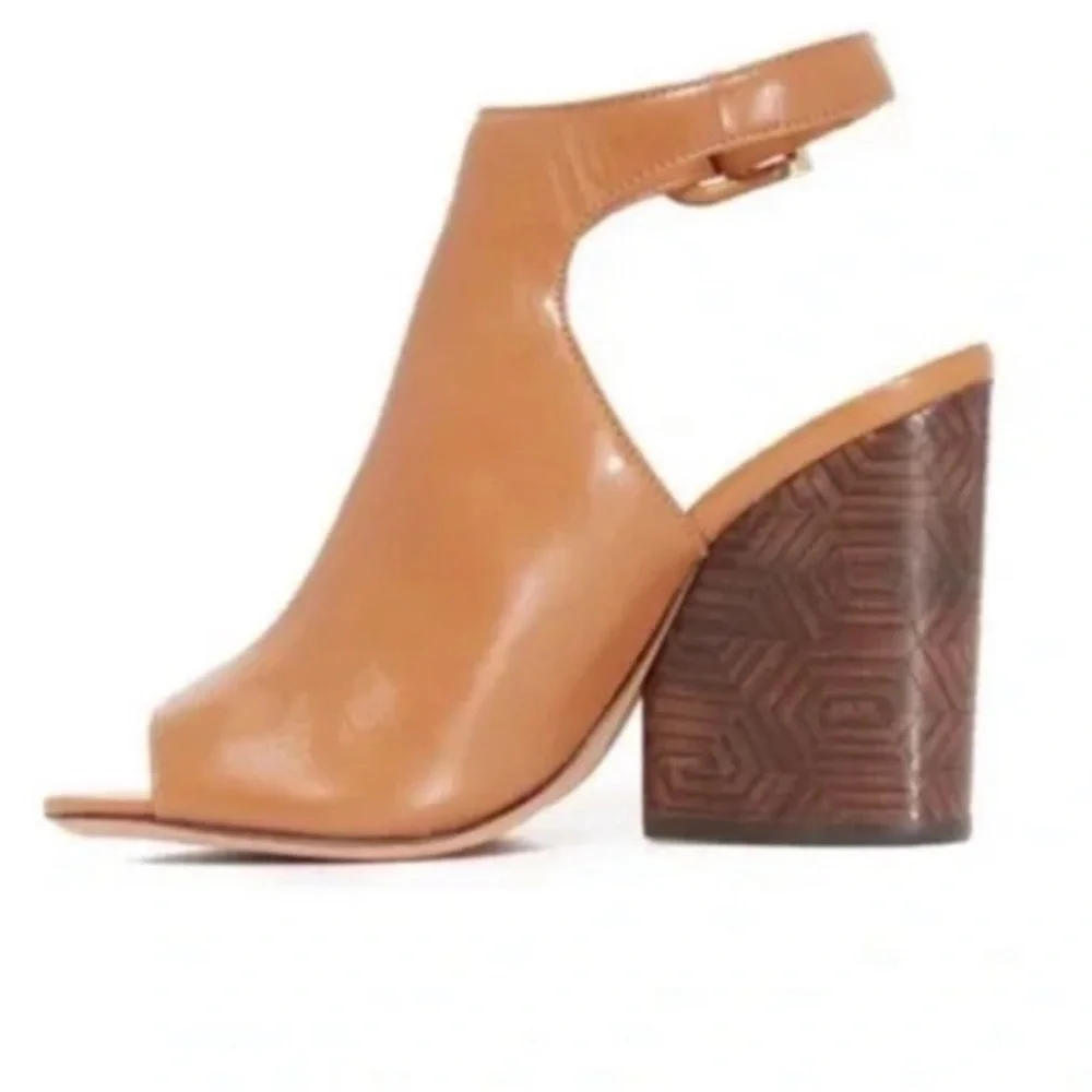 Tory Burch Grove Open Toe Bootie Sz 5 Royal Tan Wood Detail Heel Designer Luxury